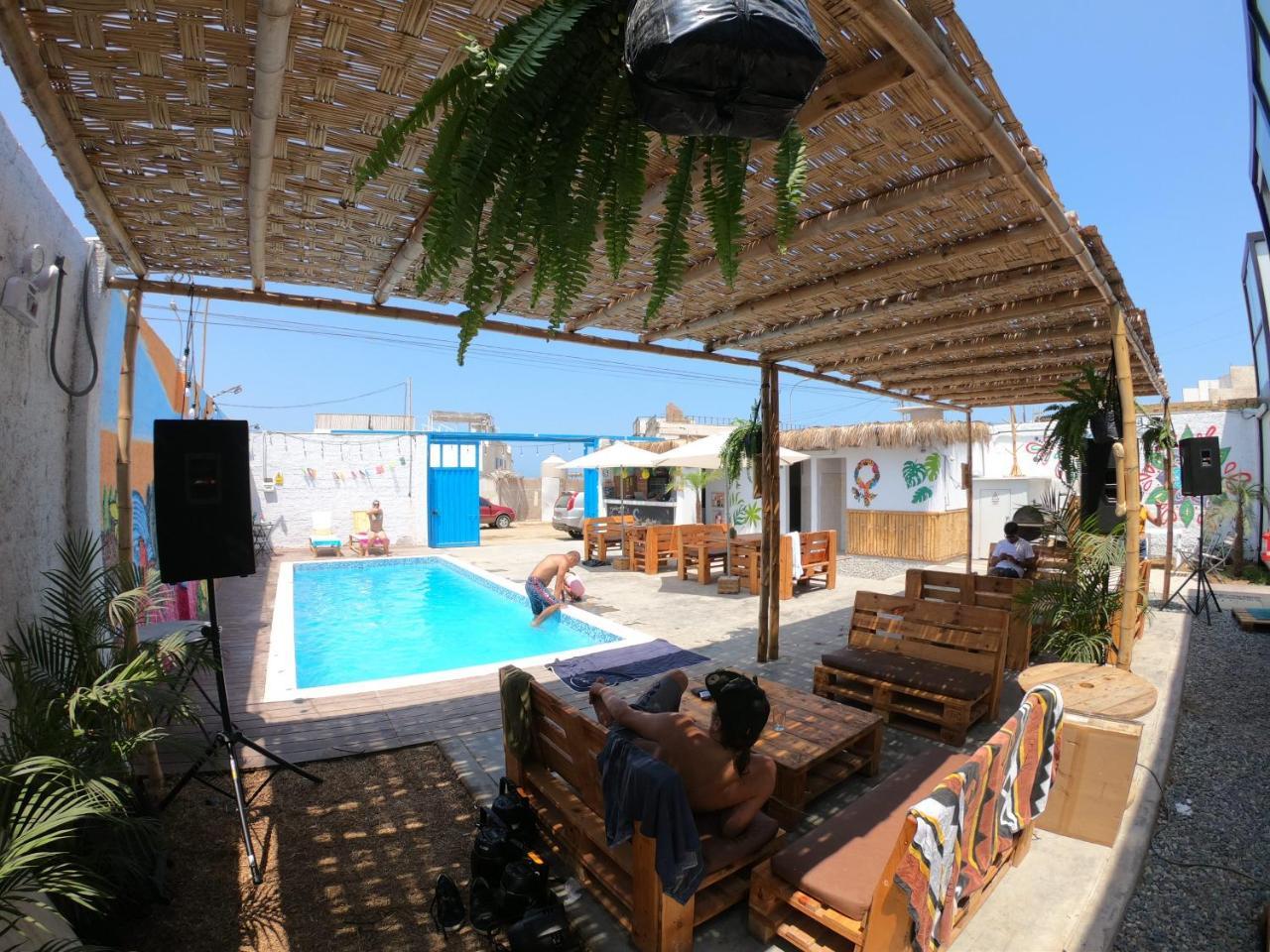 Surfari Punta Rocas Hostel Punta Negra Exterior photo